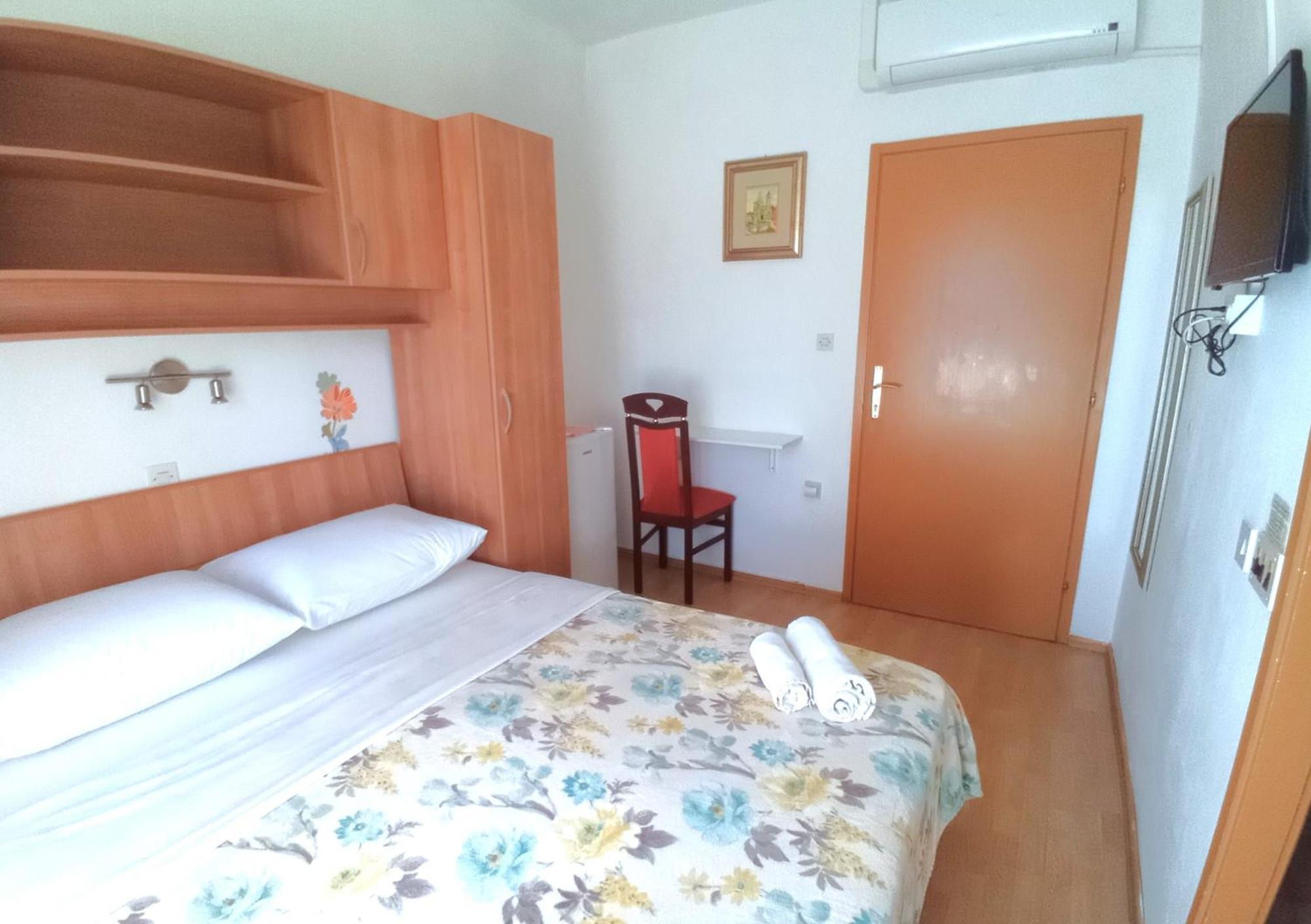 Guesthouse Cecilia 2 Malinska Zimmer foto